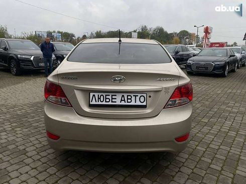 Hyundai Accent 2011 - фото 6