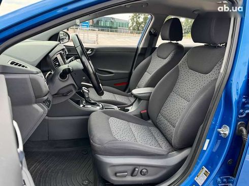Hyundai Ioniq 2017 - фото 19