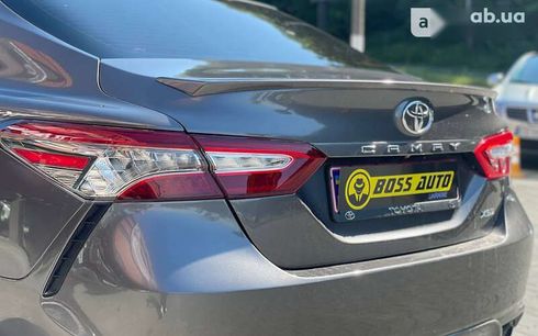 Toyota Camry 2019 - фото 9