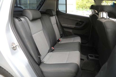Skoda Fabia 2010 - фото 7
