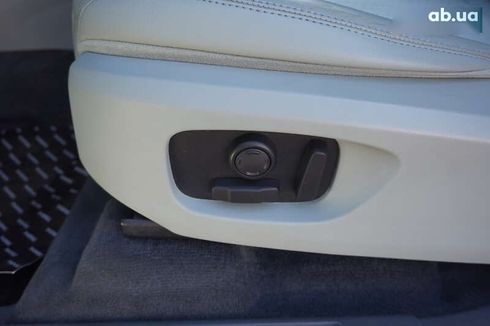 Land Rover Discovery Sport 2017 - фото 17