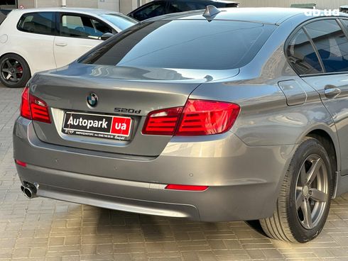 BMW 5 серия 2012 серый - фото 10