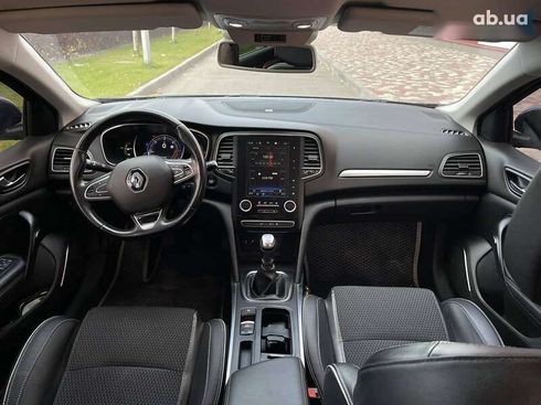 Renault Megane 2017 - фото 20