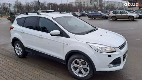 Ford Kuga 2015 белый - фото 2