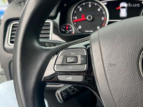 Volkswagen Touareg 2013 белый - фото 30