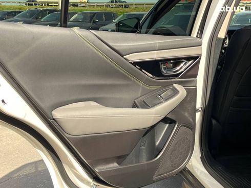 Subaru Outback 2022 белый - фото 27