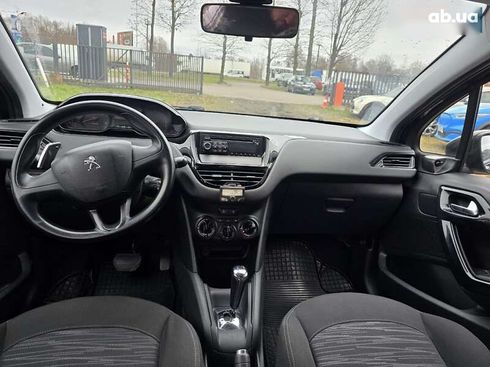 Peugeot 208 2012 - фото 7