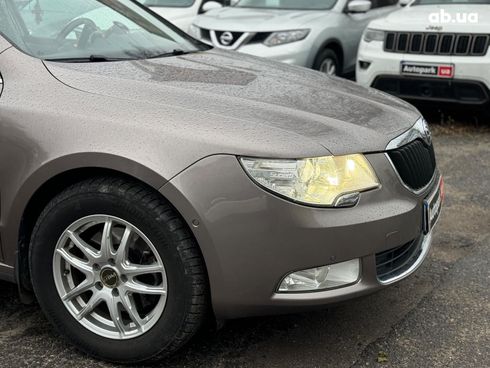 Skoda Superb 2010 фиолетовый - фото 7