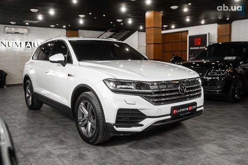 Volkswagen Touareg 2021 - фото 4
