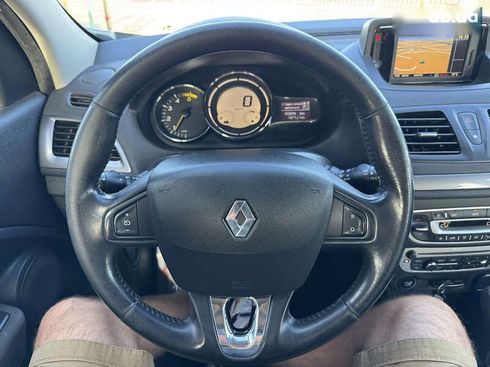 Renault Megane 2015 - фото 19