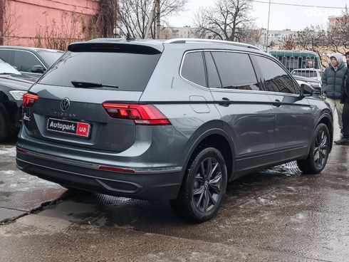 Volkswagen Tiguan 2022 серый - фото 9
