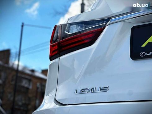 Lexus RX 2018 - фото 18