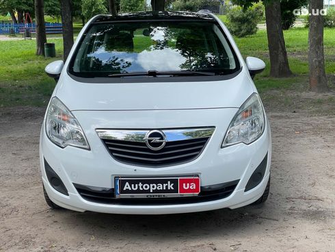 Opel Meriva 2013 белый - фото 2