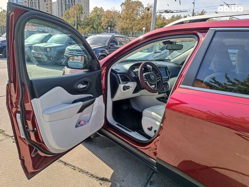Jeep Cherokee 2019 красный - фото 22