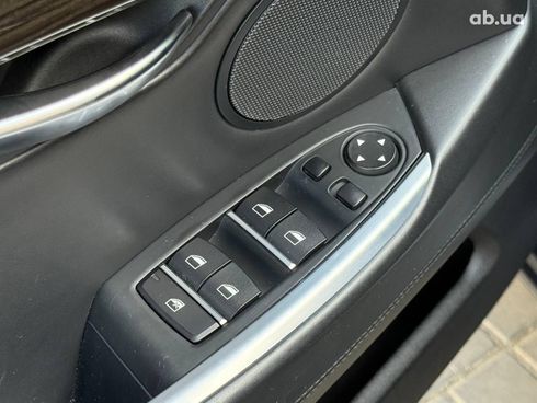 BMW 5 серия 2015 серый - фото 16