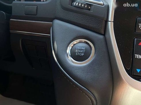 Toyota Land Cruiser 2020 - фото 17