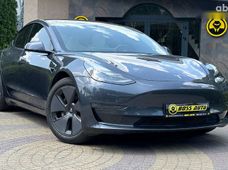 Продаж вживаних Tesla Model 3 2022 року - купити на Автобазарі