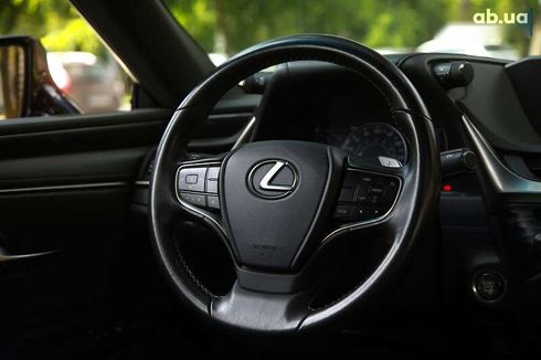 Lexus ES 2018 - фото 14