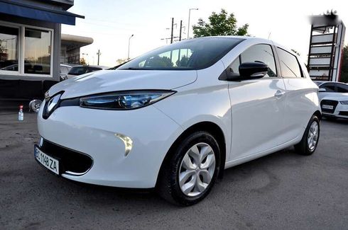 Renault Zoe 2016 - фото 12