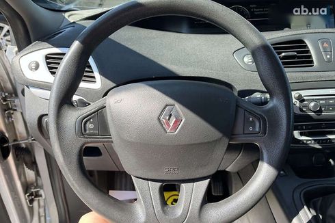 Renault Scenic 2015 - фото 13