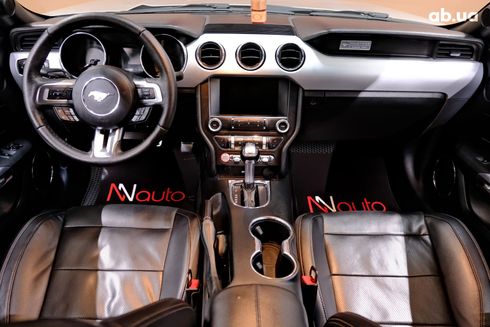 Ford Mustang 2016 серебристый - фото 8