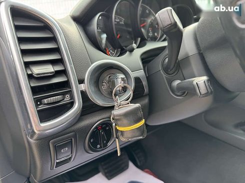 Porsche Cayenne 2012 - фото 20