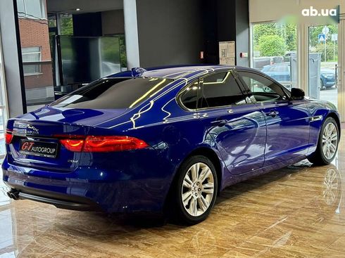 Jaguar XF 2016 - фото 16