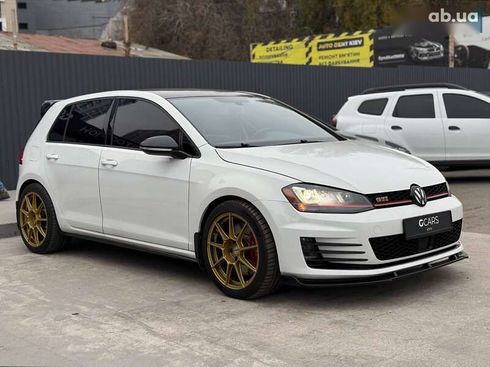 Volkswagen Golf GTI 2017 - фото 3