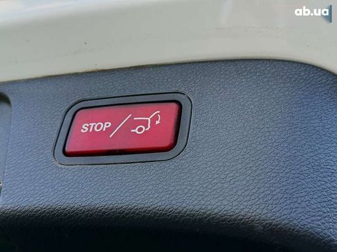 Mercedes-Benz GLA-Класс 2016 - фото 24