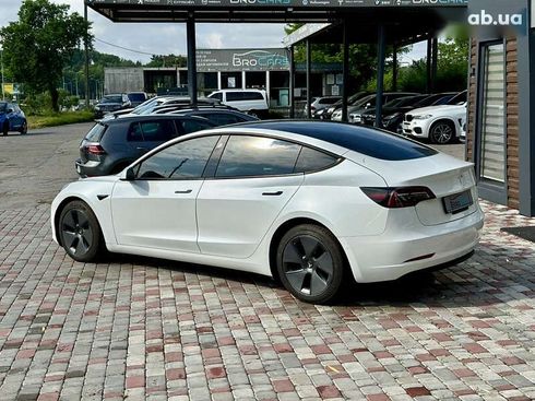 Tesla Model 3 2022 - фото 6