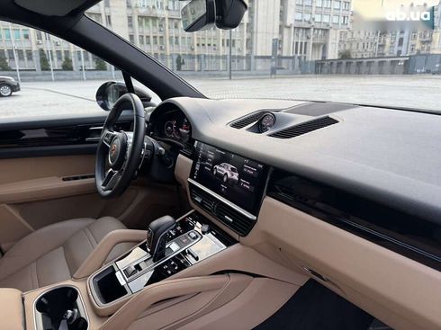 Porsche Cayenne 2018 - фото 28