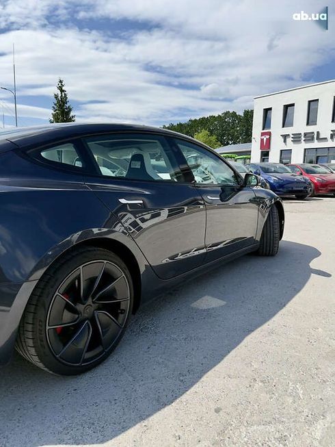 Tesla Model 3 2024 - фото 25