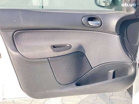 Peugeot 206 2009 - фото 17