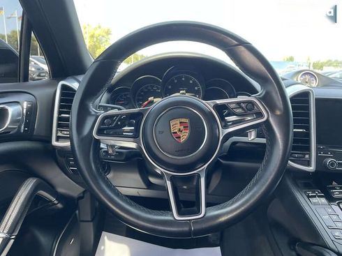 Porsche Cayenne 2016 - фото 19