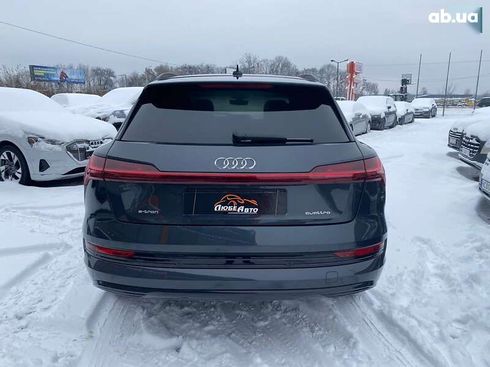 Audi E-Tron 2020 - фото 6