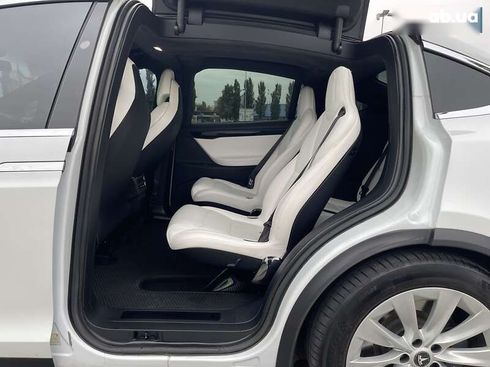 Tesla Model X 2019 - фото 30