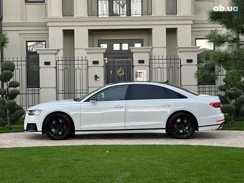 Audi S8 2020 - фото 10