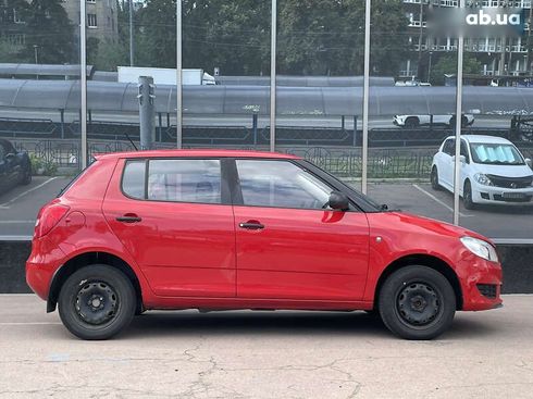 Skoda Fabia 2014 - фото 2