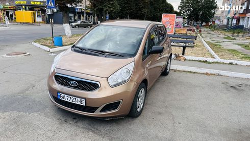 Kia Venga 2012 бежевый - фото 8