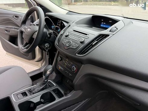 Ford Escape 2018 - фото 28