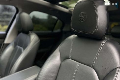 Alfa Romeo Stelvio 2017 - фото 10