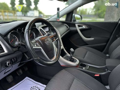 Opel Astra 2010 - фото 27