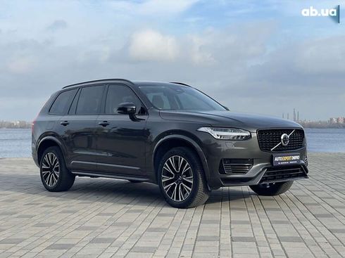 Volvo XC90 2023 - фото 9