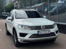Продажа б/у Volkswagen Touareg 2015 года в Киеве - купить на Автобазаре