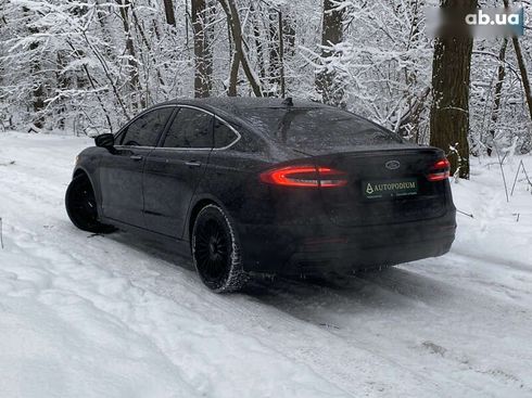 Ford Fusion 2020 - фото 8