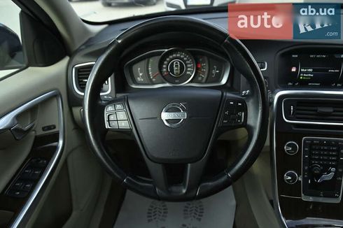 Volvo V60 2014 - фото 15