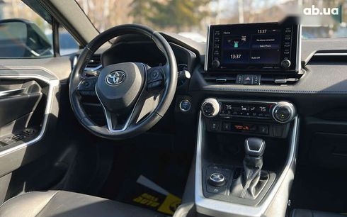 Toyota RAV4 2019 - фото 14