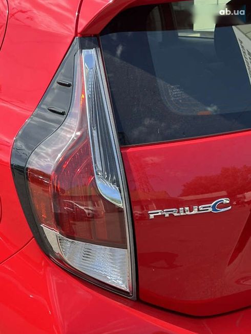 Toyota Prius 2015 - фото 15