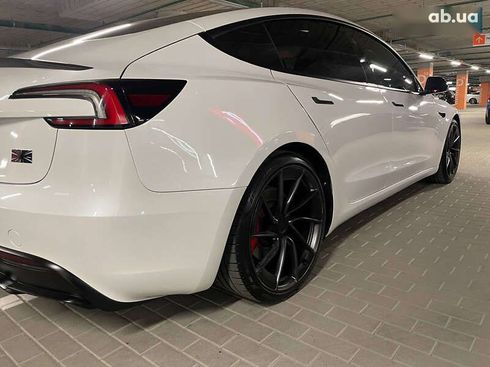 Tesla Model 3 2024 - фото 2