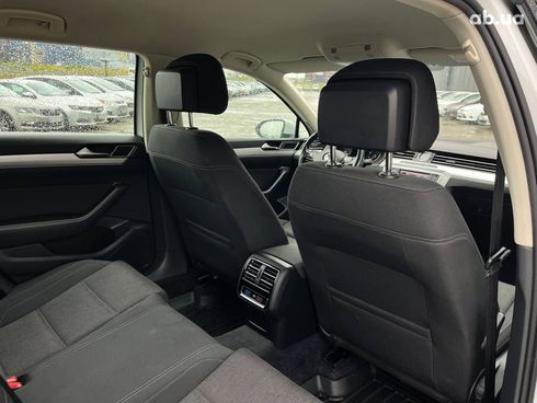 Volkswagen passat b8 2016 белый - фото 24
